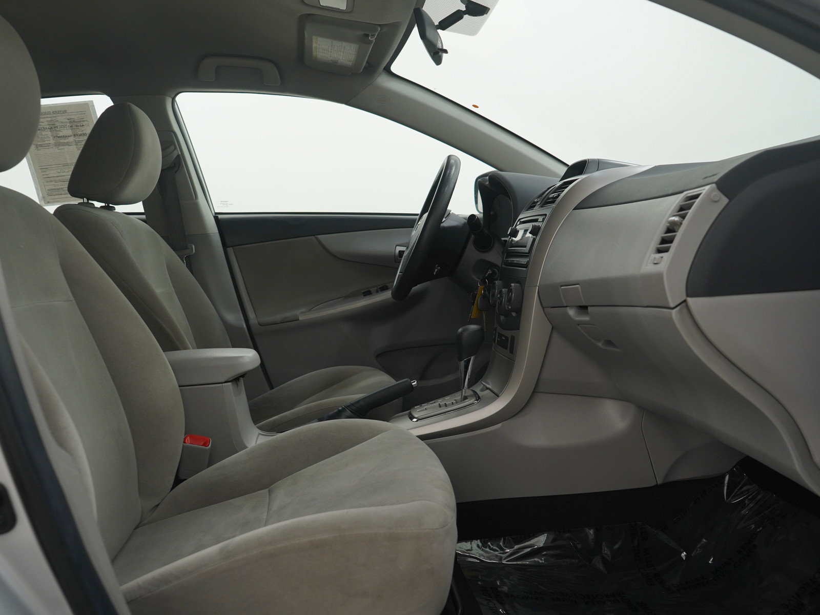 Used 2012 Toyota Corolla LE image 11