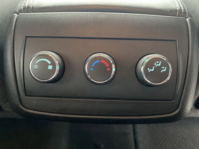 Used 2017 Chevrolet Traverse LT image 34