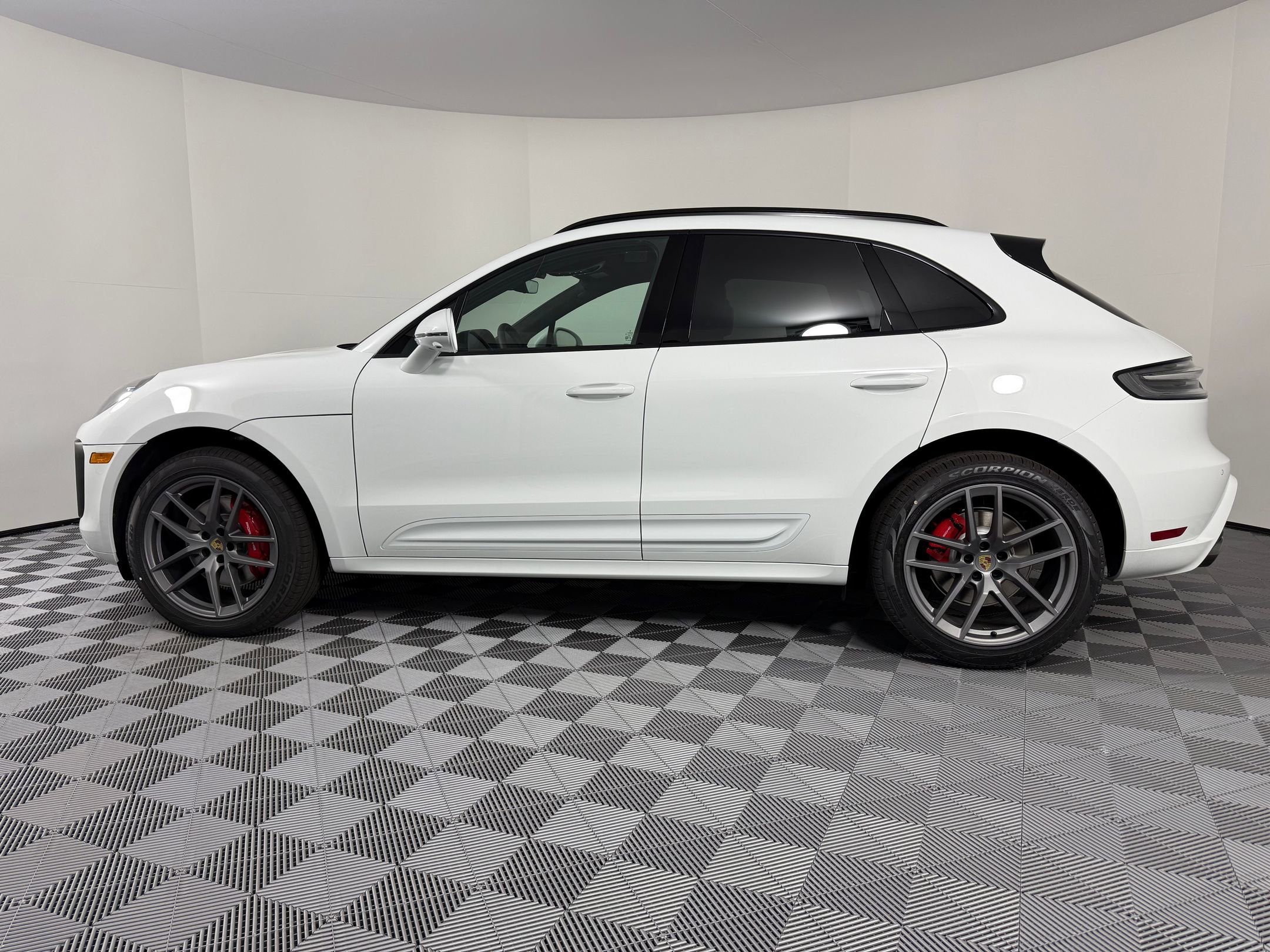 New 2026 Porsche Macan S AWD/4WD image 2