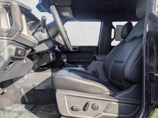 New 2025 Ford Bronco Outer Banks image 4