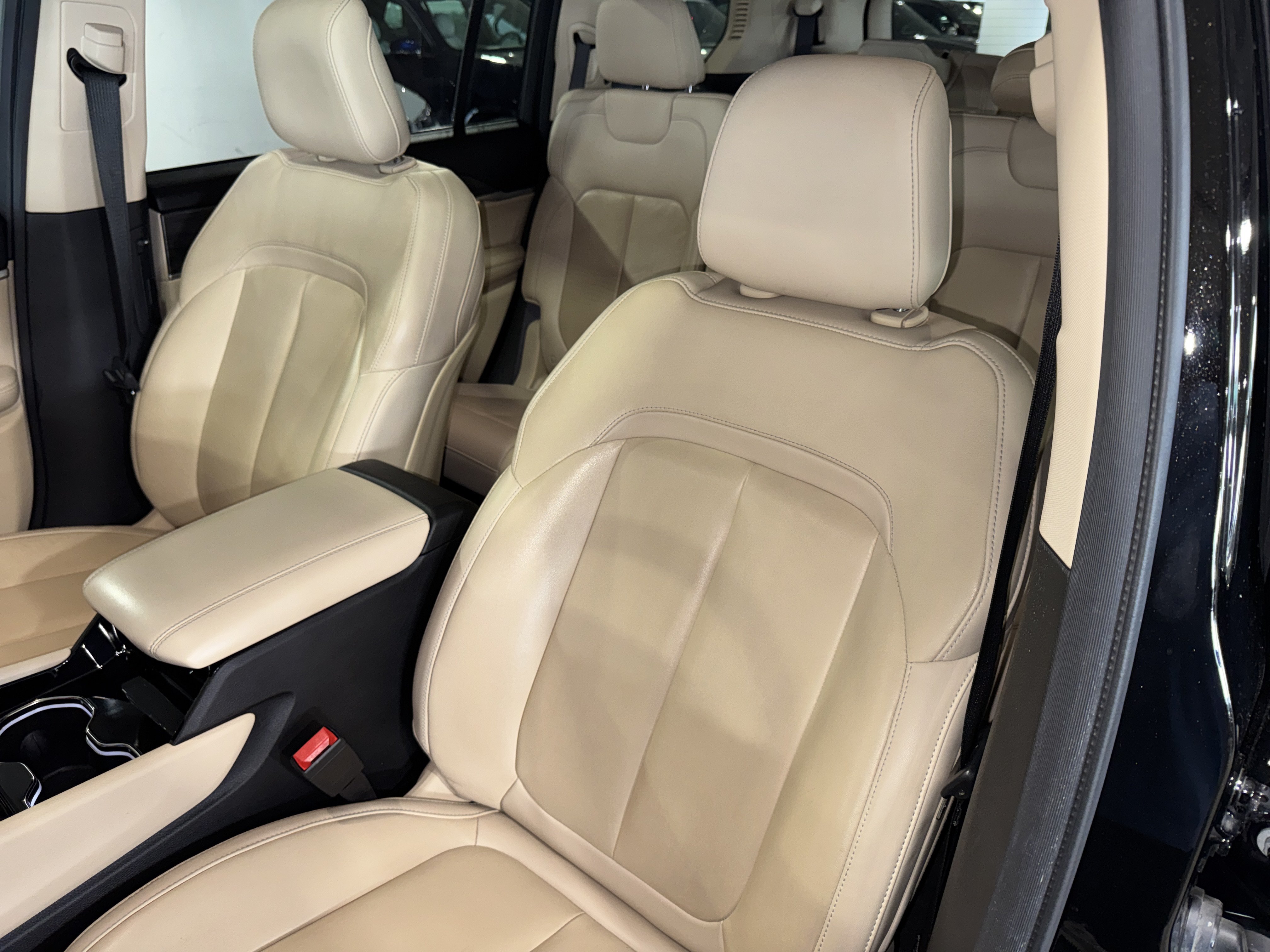 Used 2021 Jeep Grand Cherokee L Limited RWD image 34