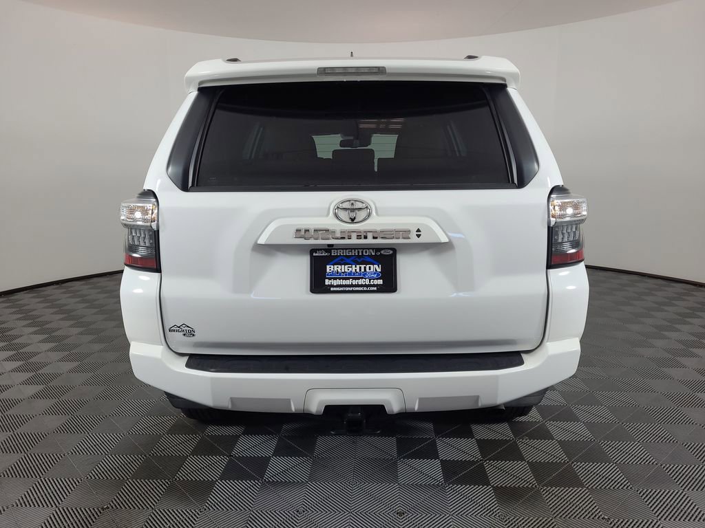 Used 2024 Toyota 4Runner SR5 Premium w/ Moonroof Package AWD/4WD image 4