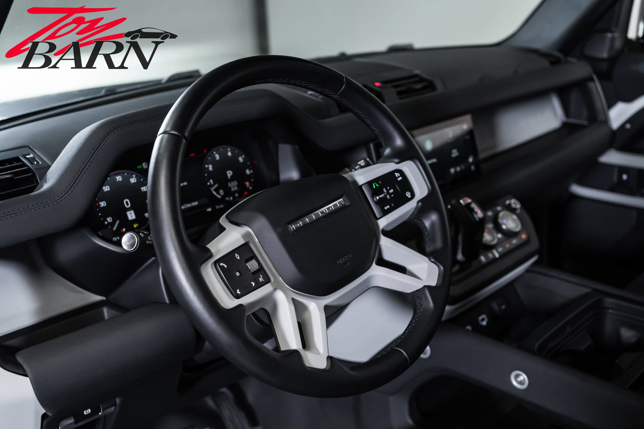 Used 2023 Land Rover Defender 110 X-Dynamic SE AWD/4WD image 25
