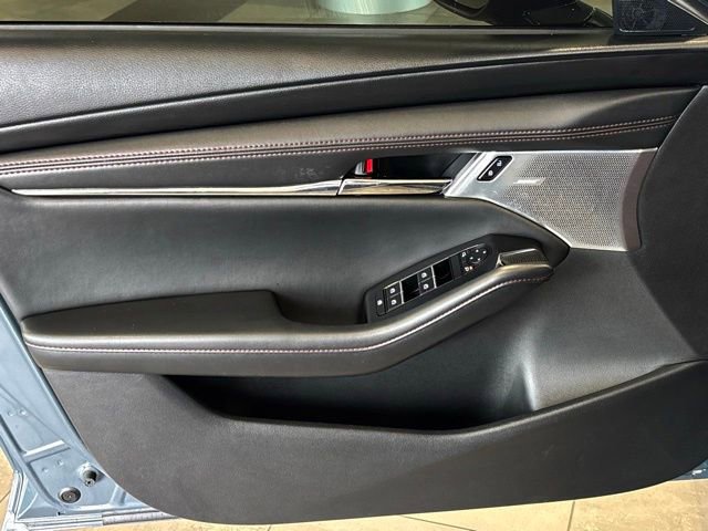 Used 2023 MAZDA MAZDA3 s image 17