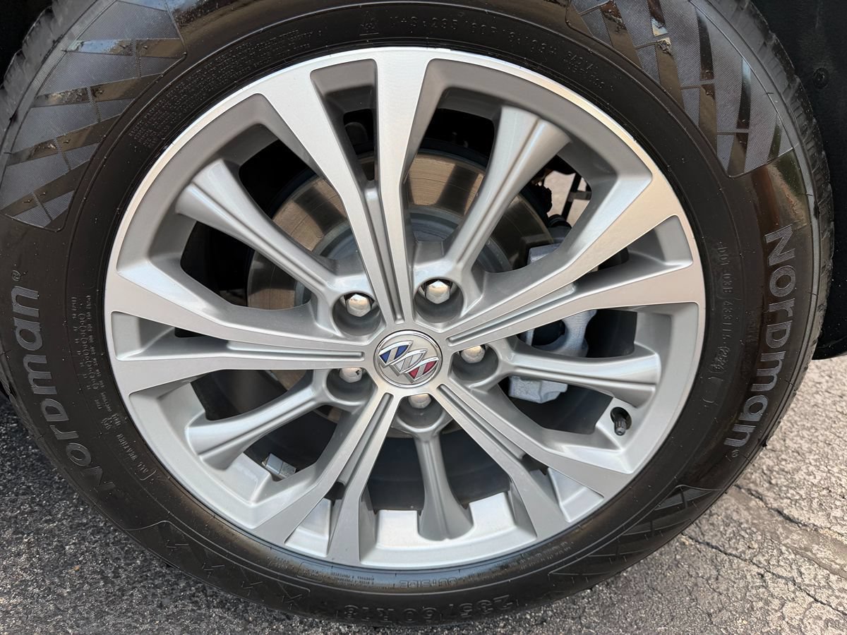Used 2022 Buick Envision Preferred w/ Safety Package FWD image 34