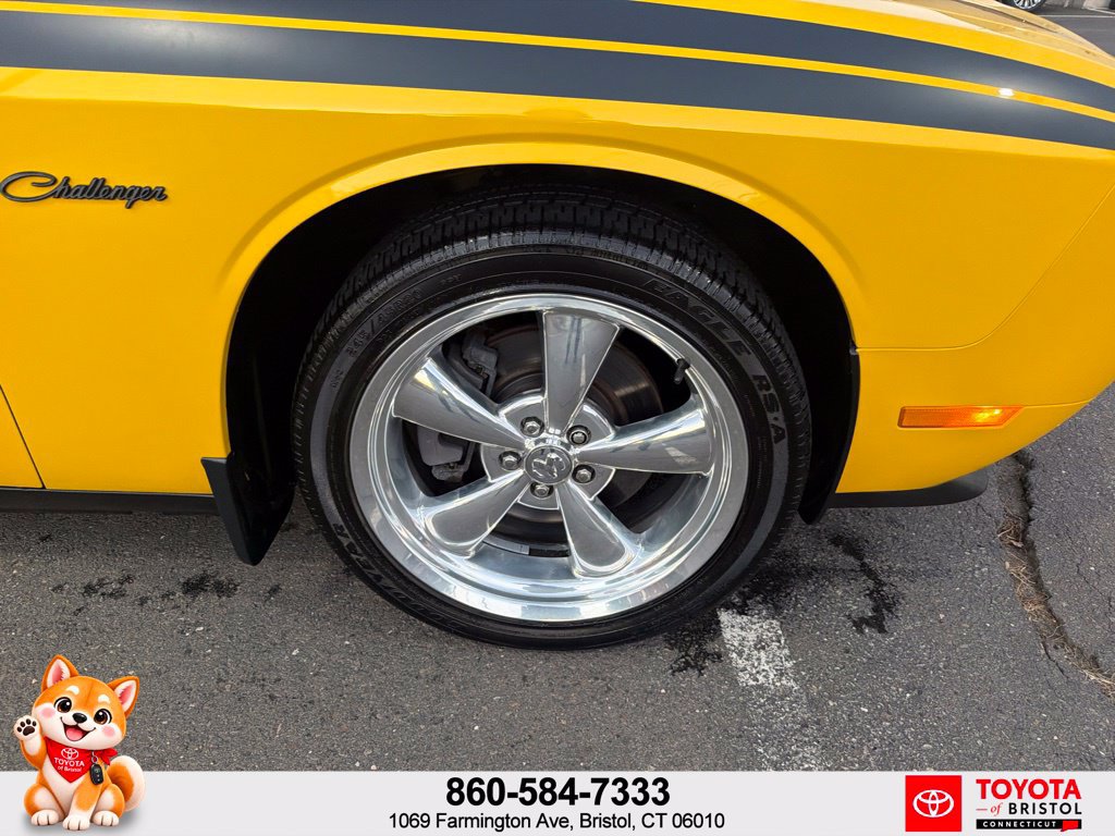 Used 2010 Dodge Challenger R/T RWD image 10