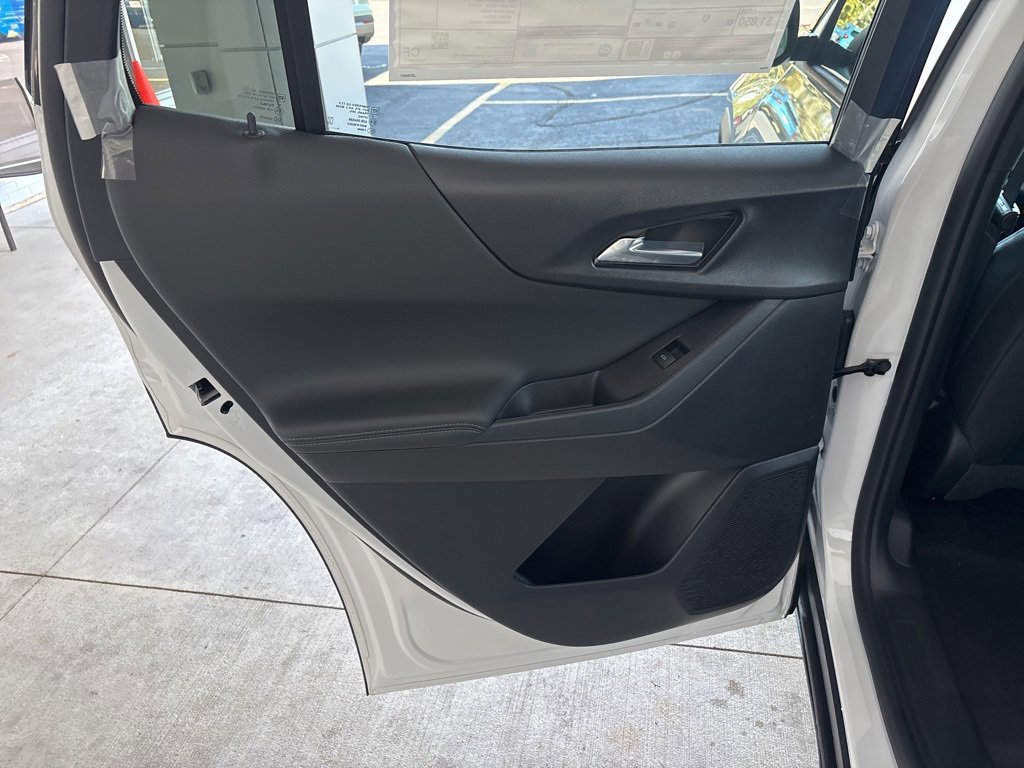 New 2026 Chevrolet Equinox LT w/ Convenience Package II image 19