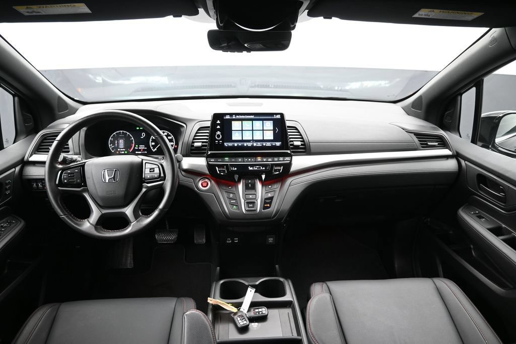 Certified 2025 Honda Odyssey Sport-L image 11