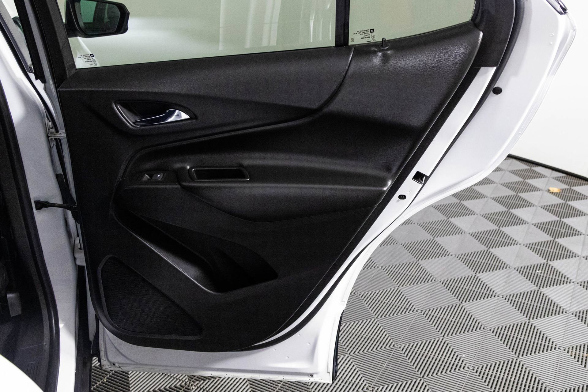 Certified 2022 Chevrolet Equinox LT image 40