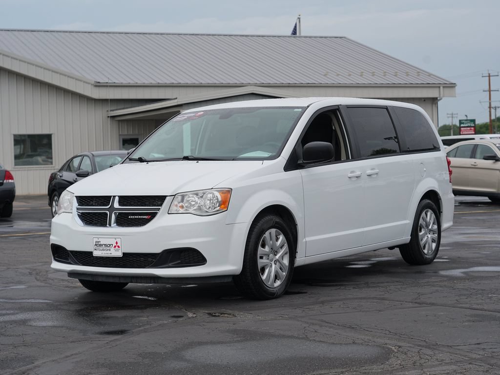 Used 2018 Dodge Grand Caravan SE w/ UConnect Hands-Free Group FWD image 7