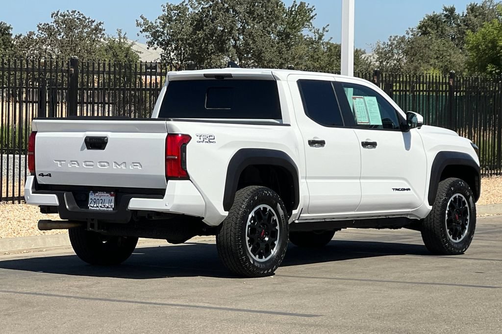 Certified 2026 Toyota Tacoma TRD Off-Road w/ TRD Off Road Premium Package AWD/4WD image 5