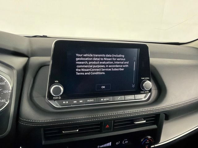 Certified 2026 Nissan Rogue SV FWD image 32
