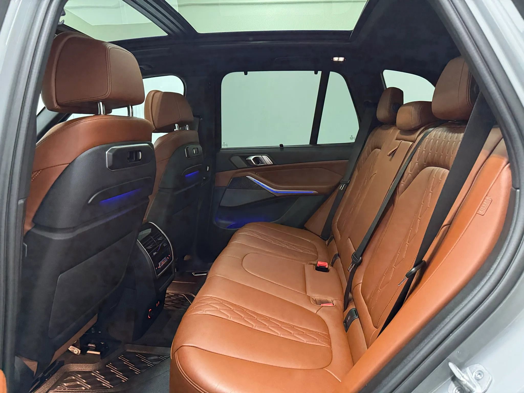 Used 2024 BMW X5 M60i image 17