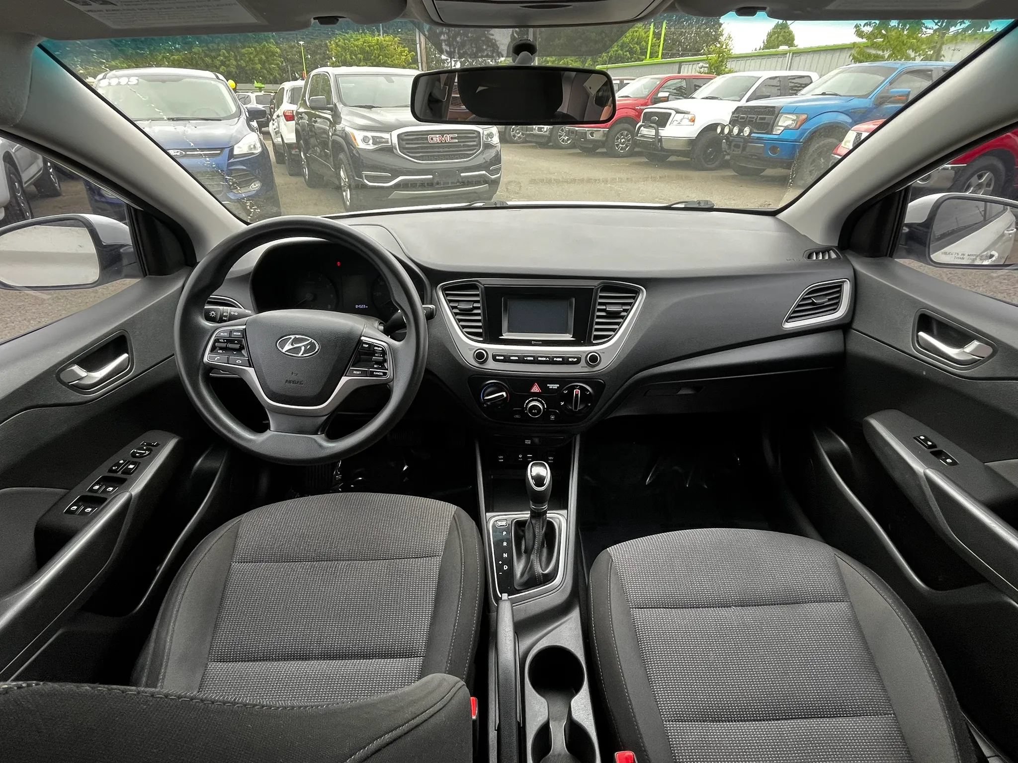 Used 2018 Hyundai Accent SE FWD image 12