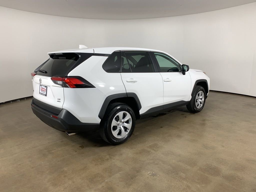 Used 2024 Toyota RAV4 LE image 8
