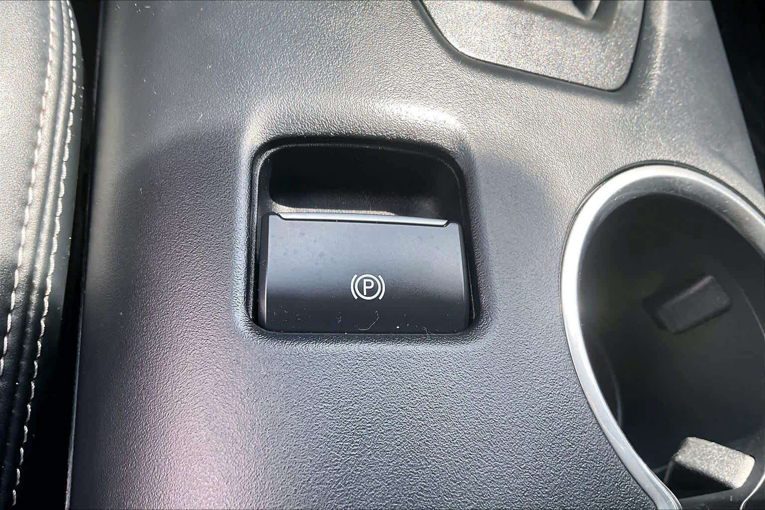 Used 2024 Ford Mustang GT RWD image 30
