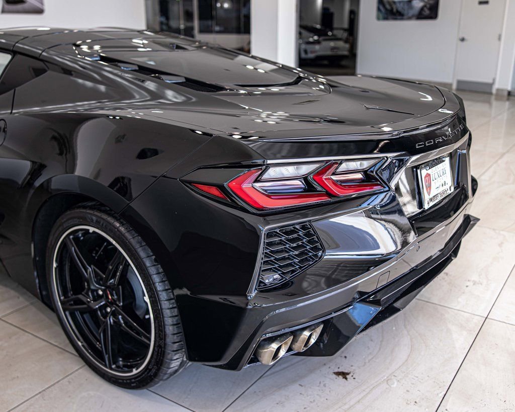 Used 2023 Chevrolet Corvette Stingray Preferred Cpe w/ 2LT image 16