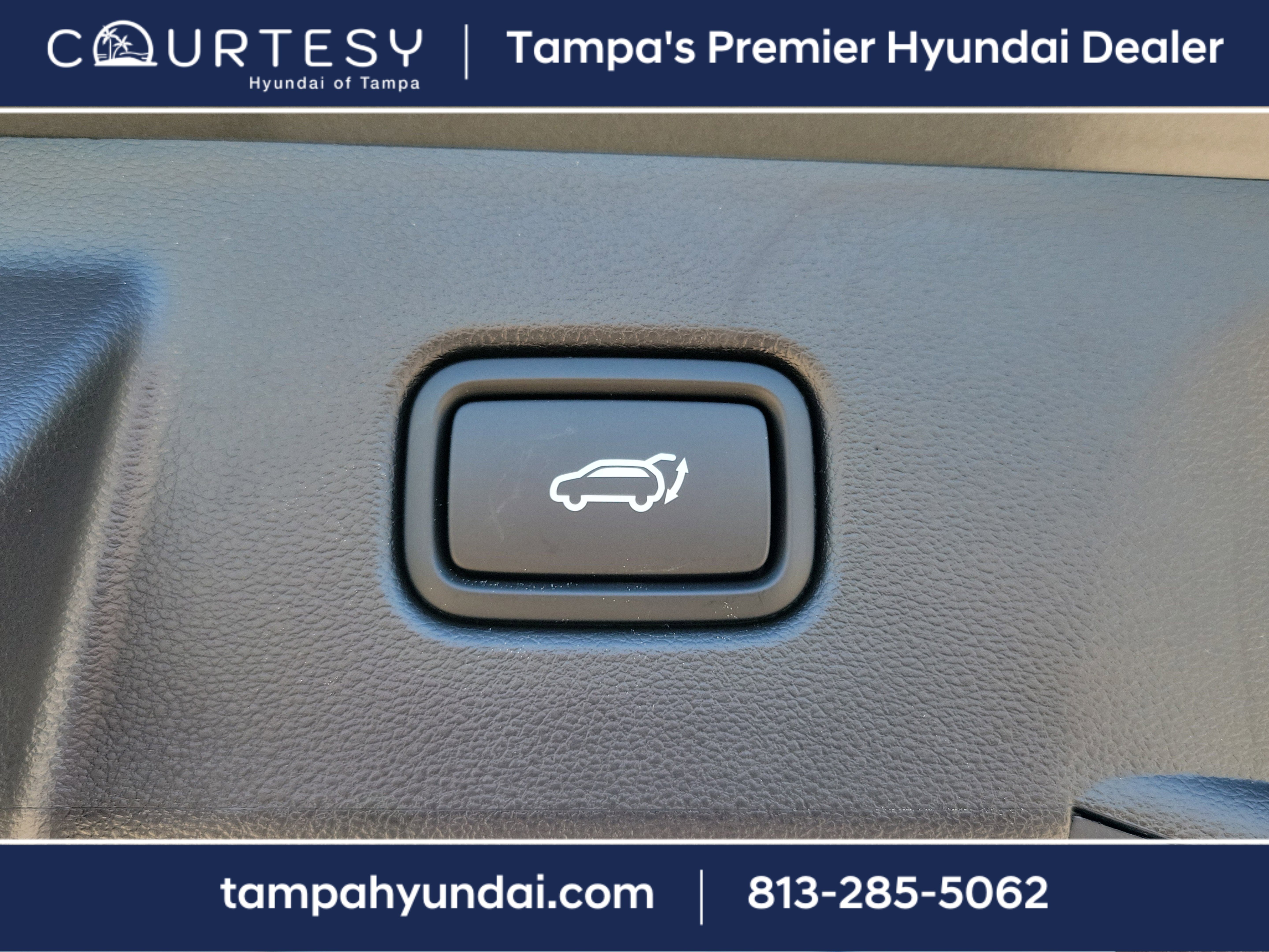 New 2025 Hyundai Tucson Limited image 10