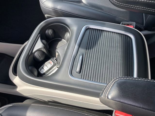 Used 2024 Chrysler Pacifica Touring-L image 13