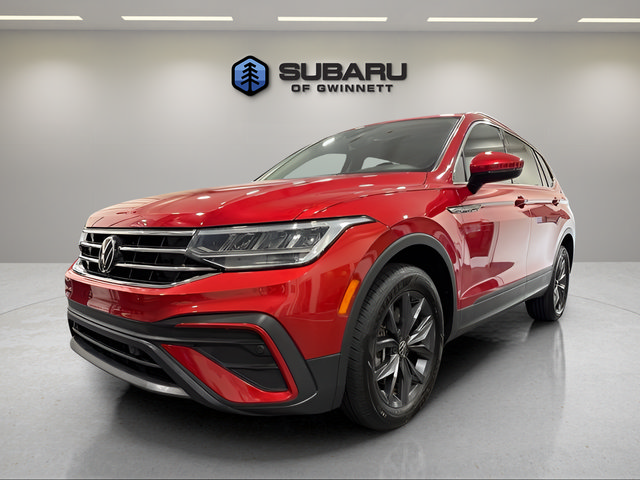 Used 2023 Volkswagen Tiguan SE w/ Panoramic Sunroof Package
