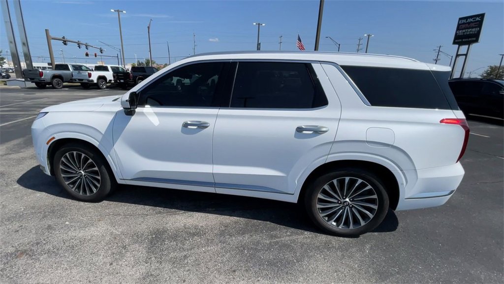 Used 2023 Hyundai Palisade Calligraphy w/ Cargo Package image 7