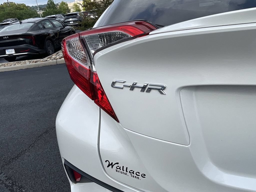 Used 2019 Toyota C-HR LE FWD image 6