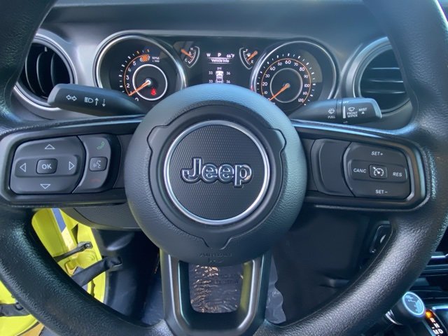 Used 2023 Jeep Wrangler Willys image 16