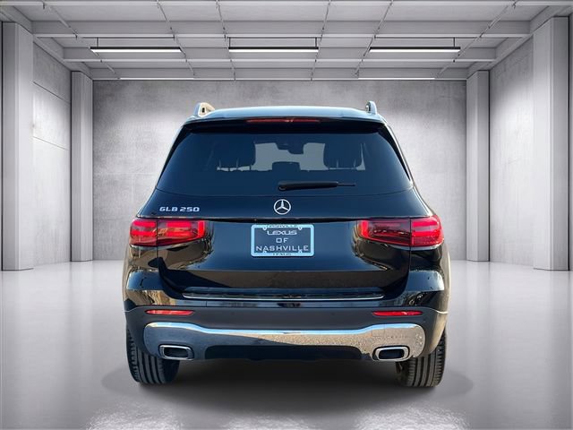 Used 2024 Mercedes-Benz GLB 250 image 4