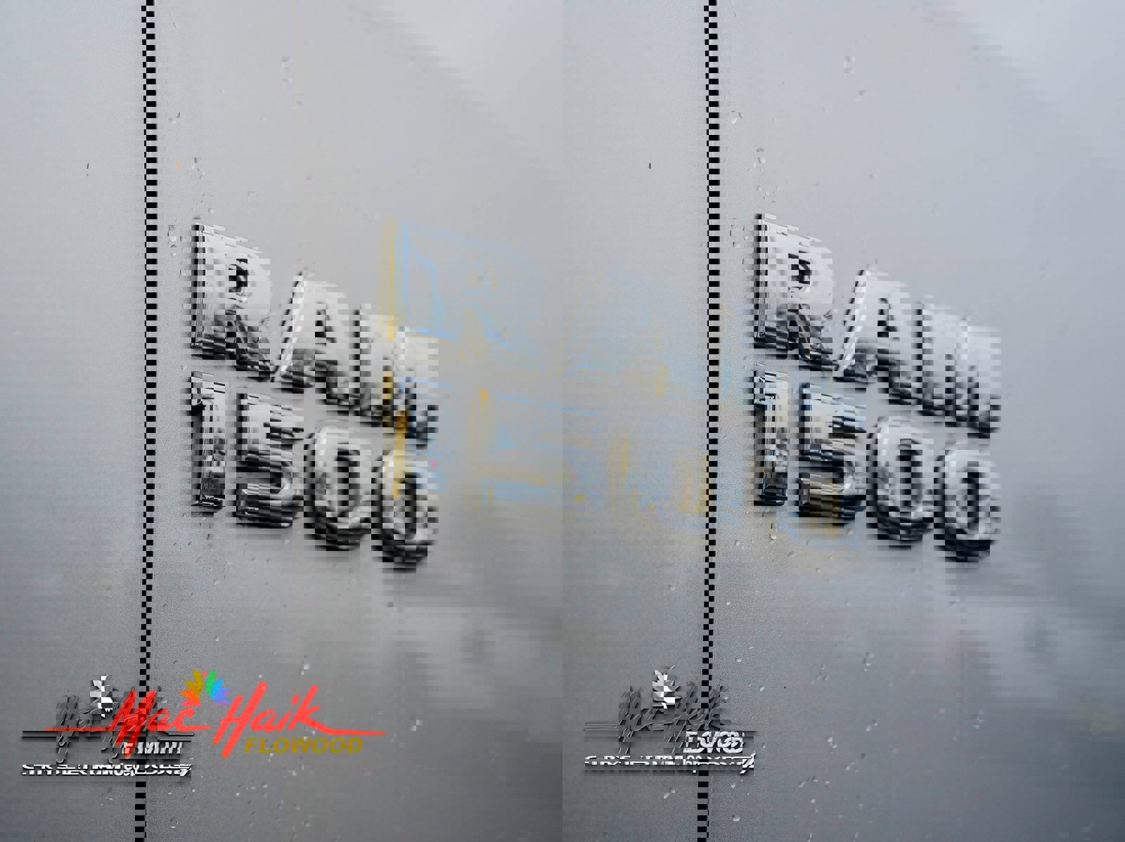 Used 2017 RAM 1500 Classic SLT image 3