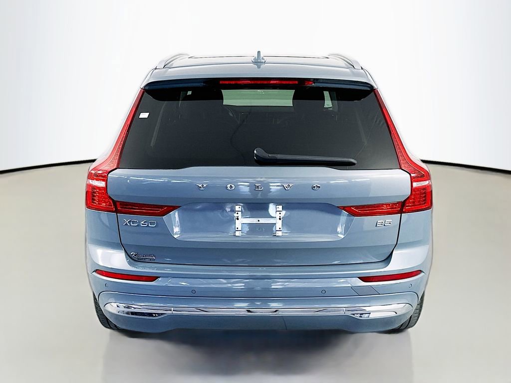Used 2023 Volvo XC60 B5 Plus FWD image 6