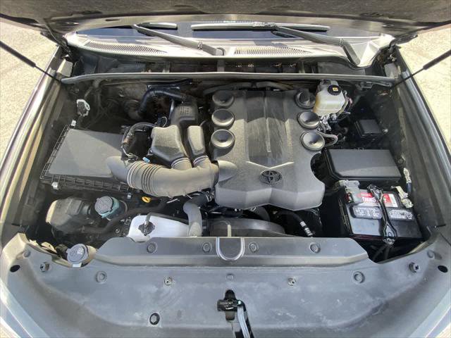 Certified 2022 Toyota 4Runner SR5 AWD/4WD image 24