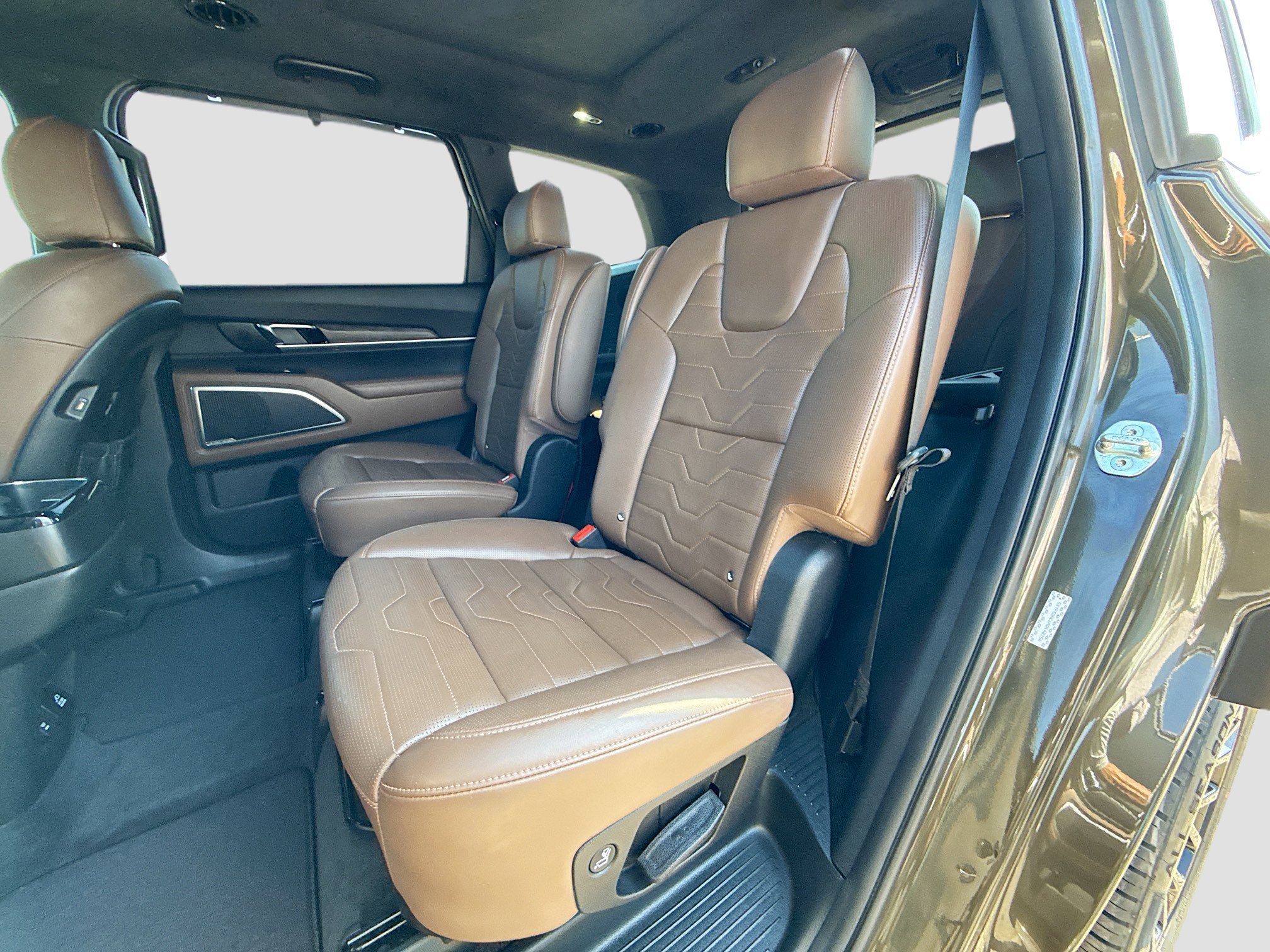 Used 2021 Kia Telluride SX w/ SX Prestige Package AWD/4WD image 22