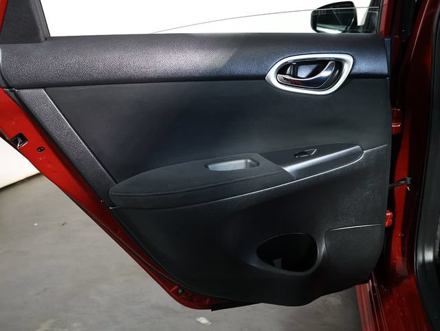 Used 2014 Nissan Sentra SR FWD image 23