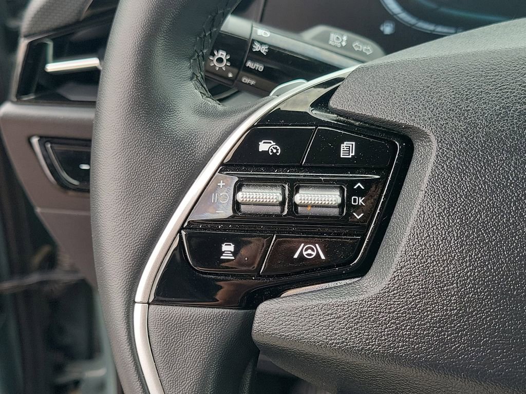 Used 2023 Kia Niro EX FWD image 13
