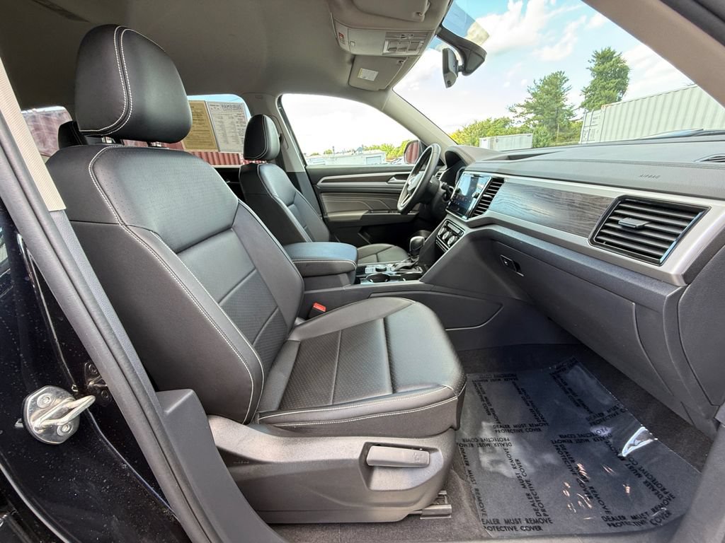 Used 2023 Volkswagen Atlas SE w/ Black Wheel Package AWD/4WD image 27