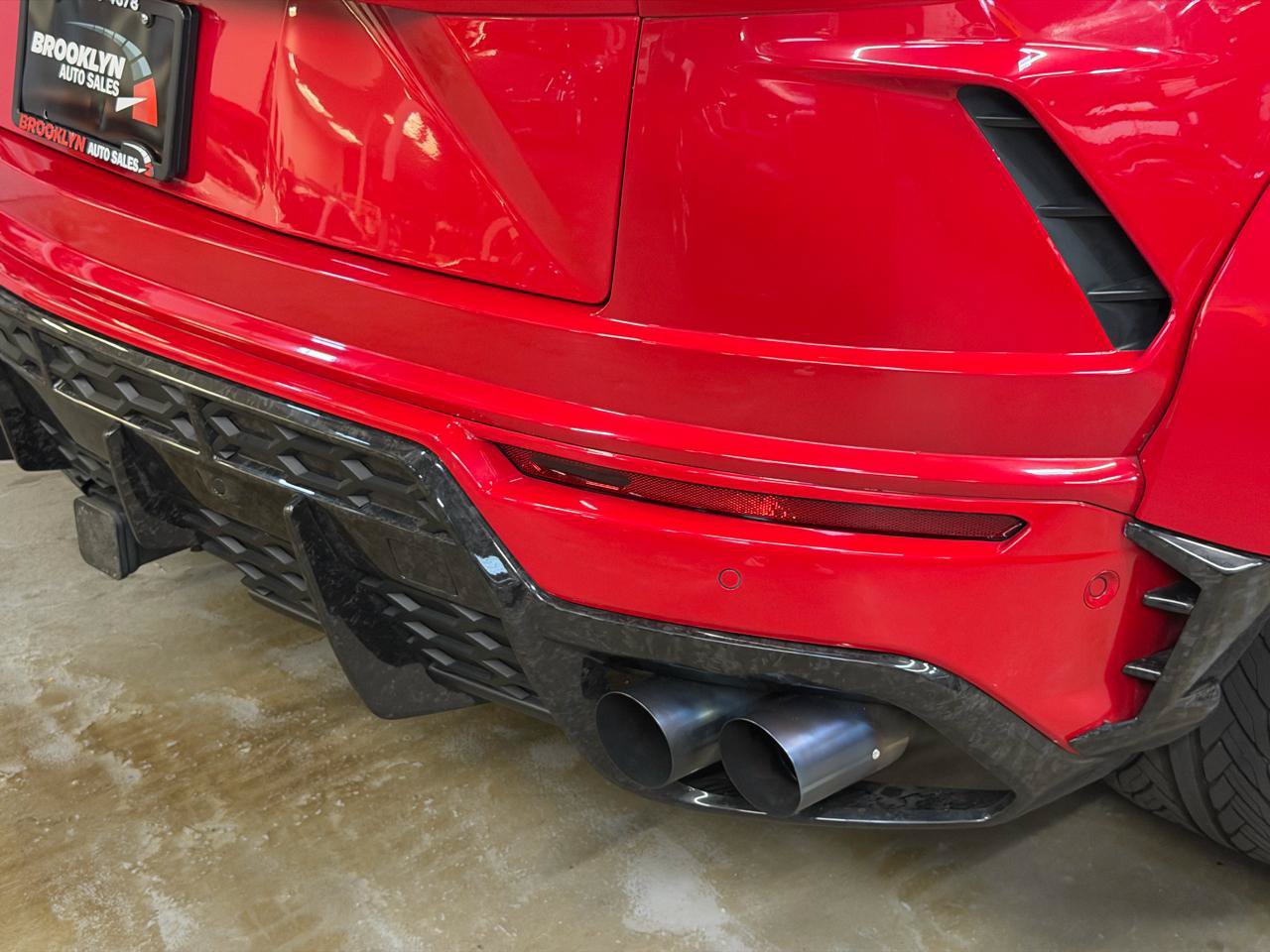 Used 2019 Lamborghini Urus AWD/4WD image 18