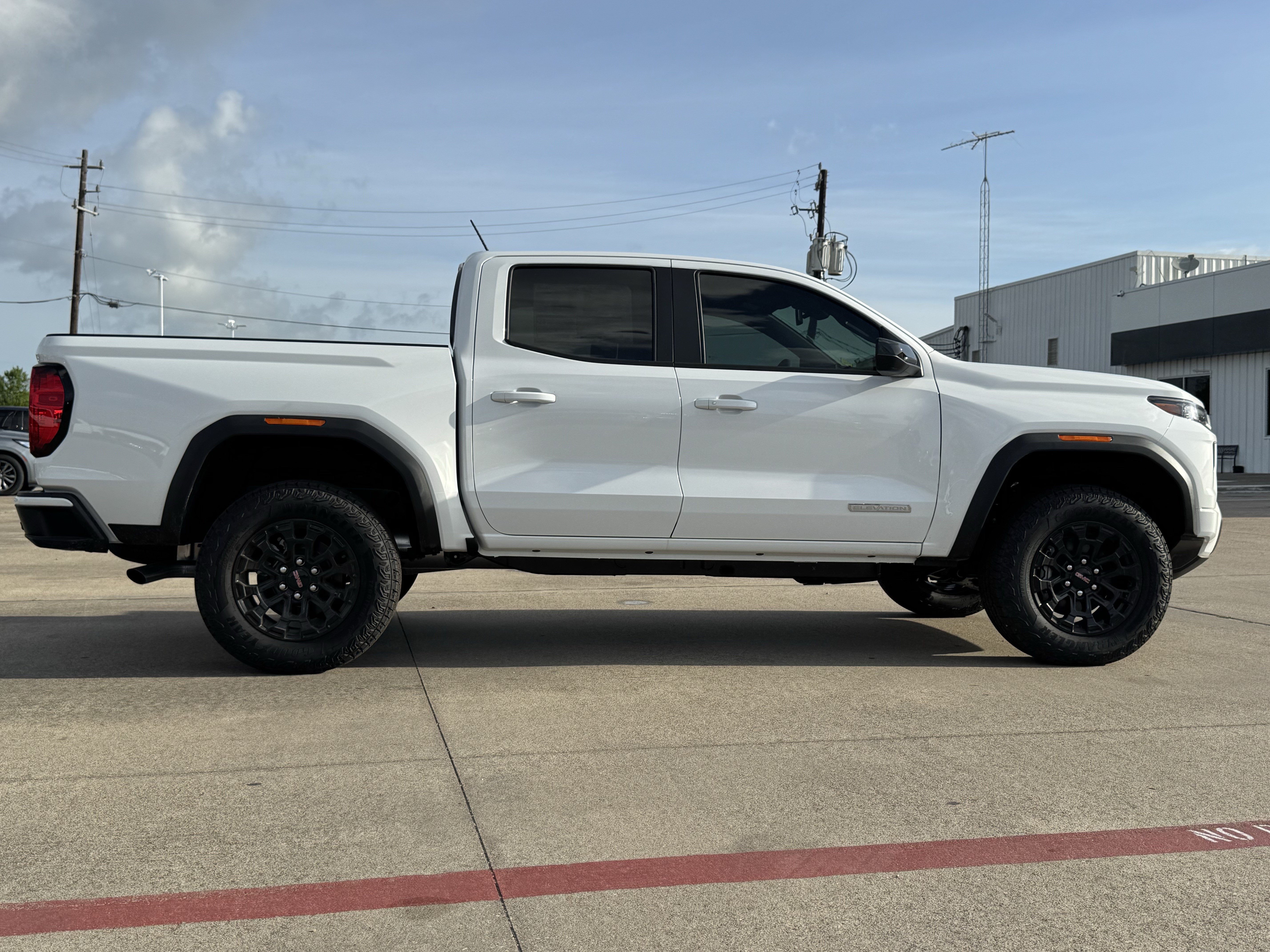 New 2026 GMC Canyon Elevation w/ Convenience Package RWD image 7