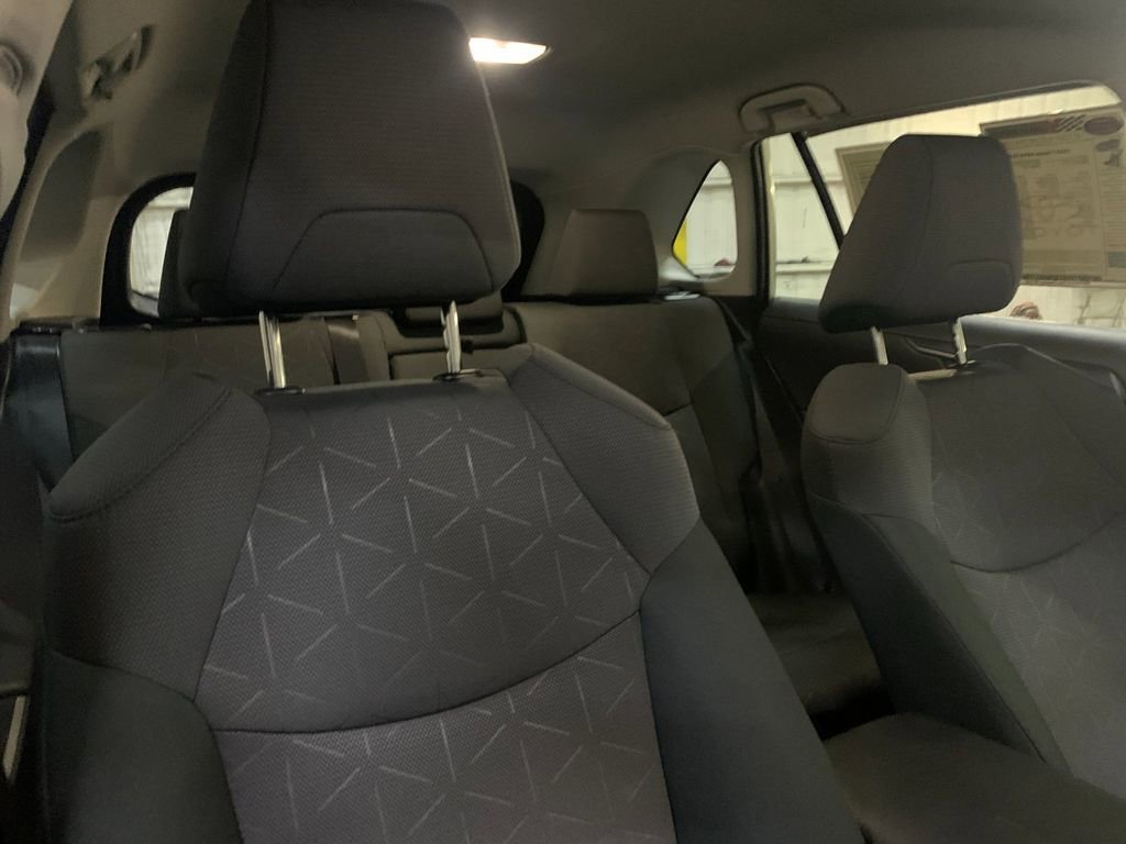 Used 2024 Toyota RAV4 XLE image 19