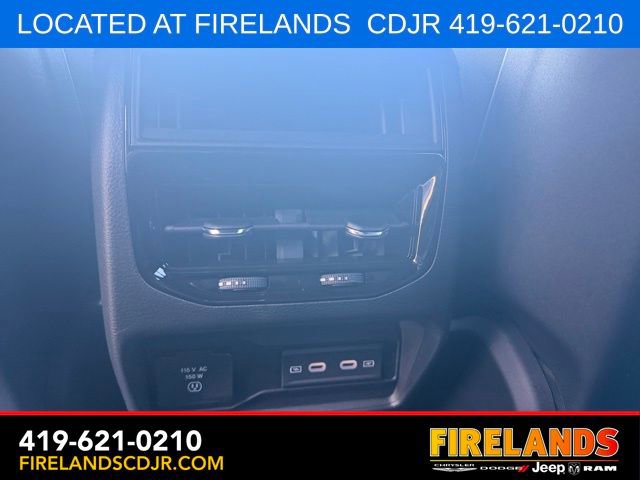 New 2026 Jeep Grand Cherokee Altitude AWD/4WD image 9