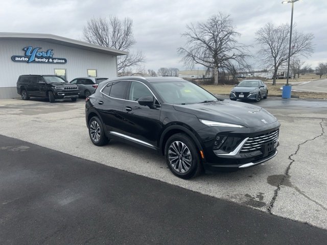 Used 2025 Buick Envision Preferred image 4