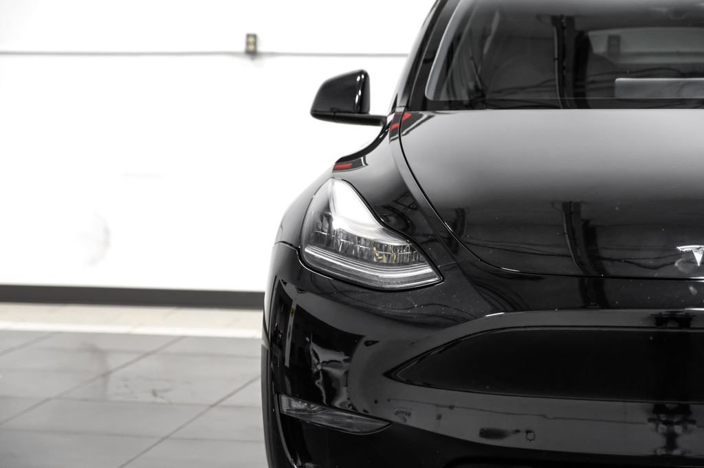 Used 2021 Tesla Model Y Long Range AWD/4WD image 44