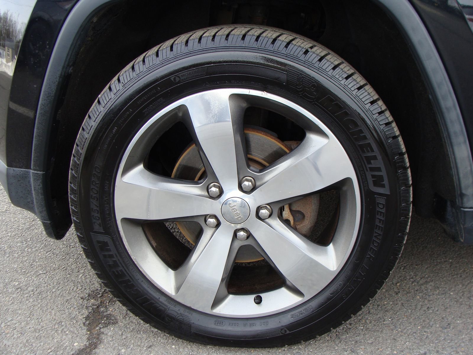 Used 2015 Jeep Grand Cherokee Limited w/ Luxury Group II image 38