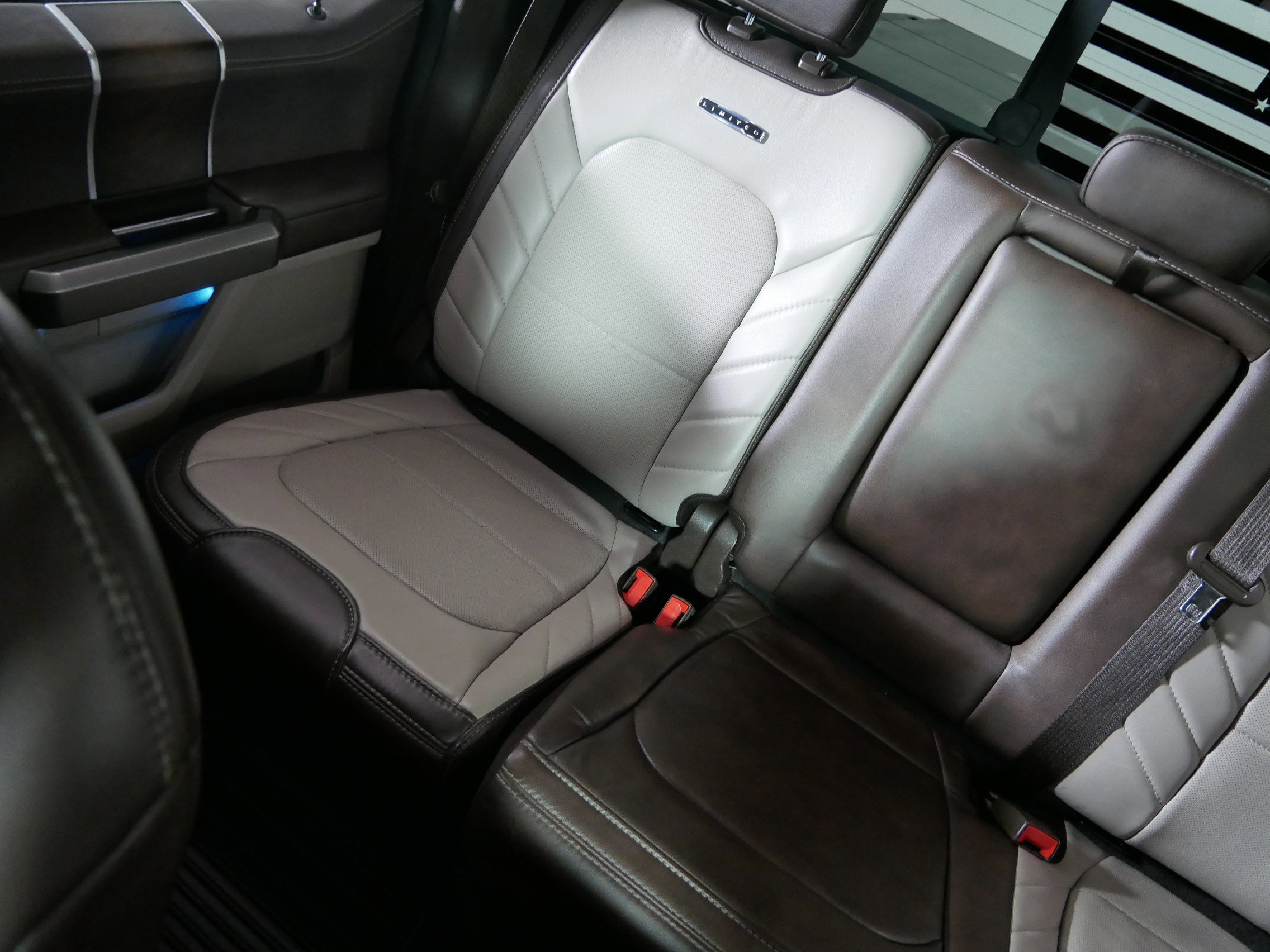 Used 2019 Ford F350 Limited w/ FX4 Off-Road Package image 12