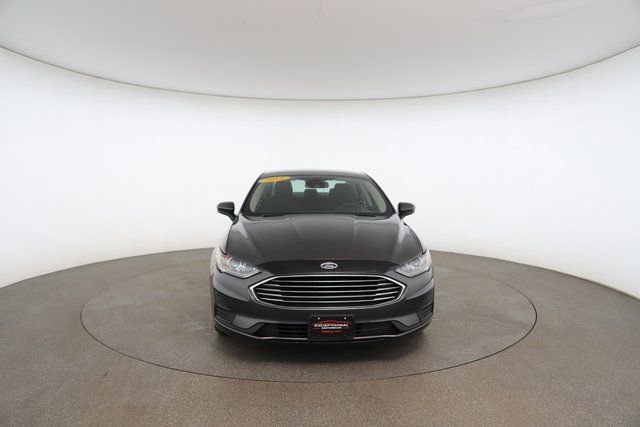 Used 2019 Ford Fusion SE image 30