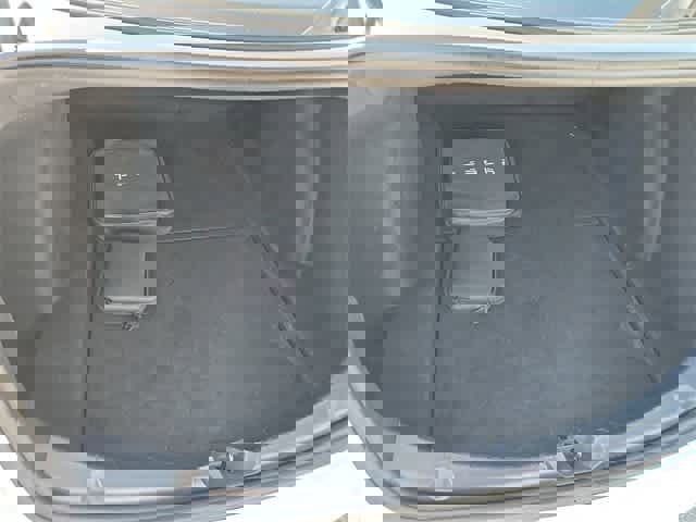 Used 2022 Tesla Model 3 Performance image 32