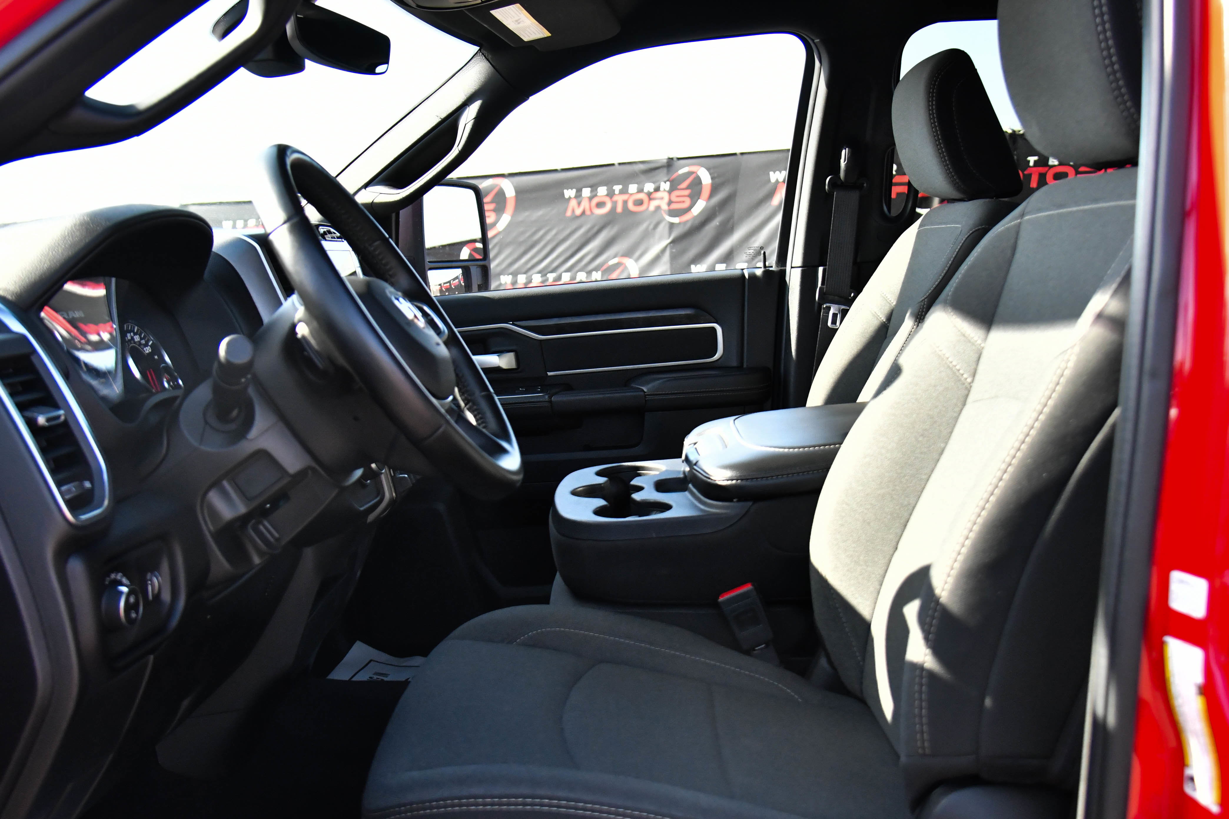 Used 2024 RAM 2500 Big Horn w/ Night Edition AWD/4WD image 19