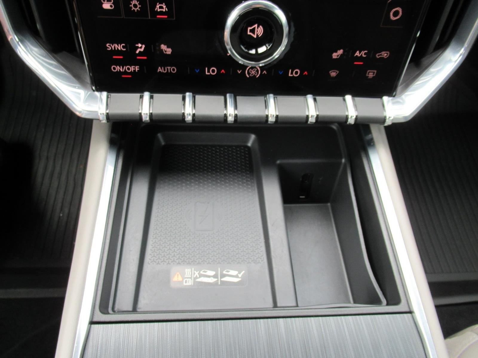 Used 2024 GMC Acadia Elevation w/ Luxury Package FWD image 26