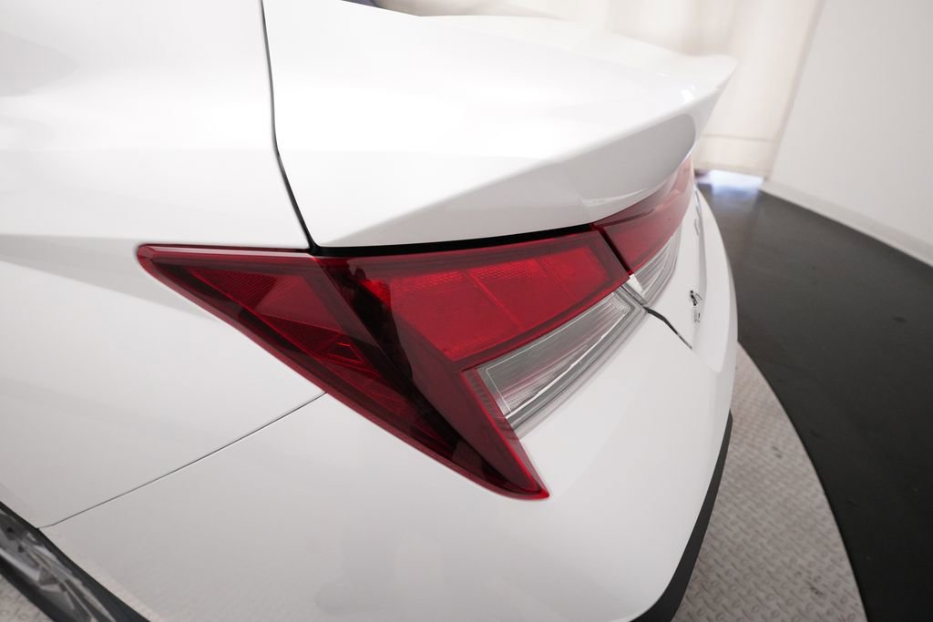 Used 2024 Hyundai Elantra SEL FWD image 31