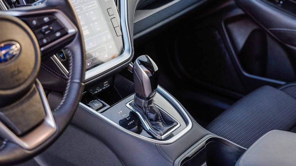 Used 2025 Subaru Outback Premium image 24