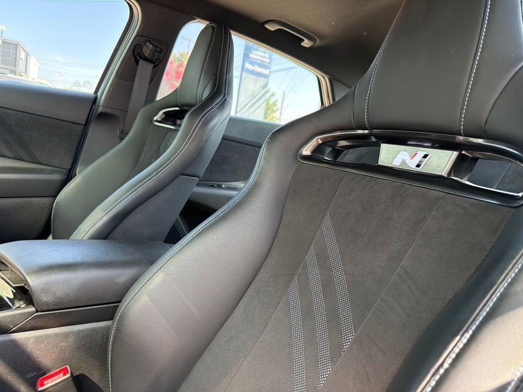 Used 2023 Hyundai Elantra N FWD image 4